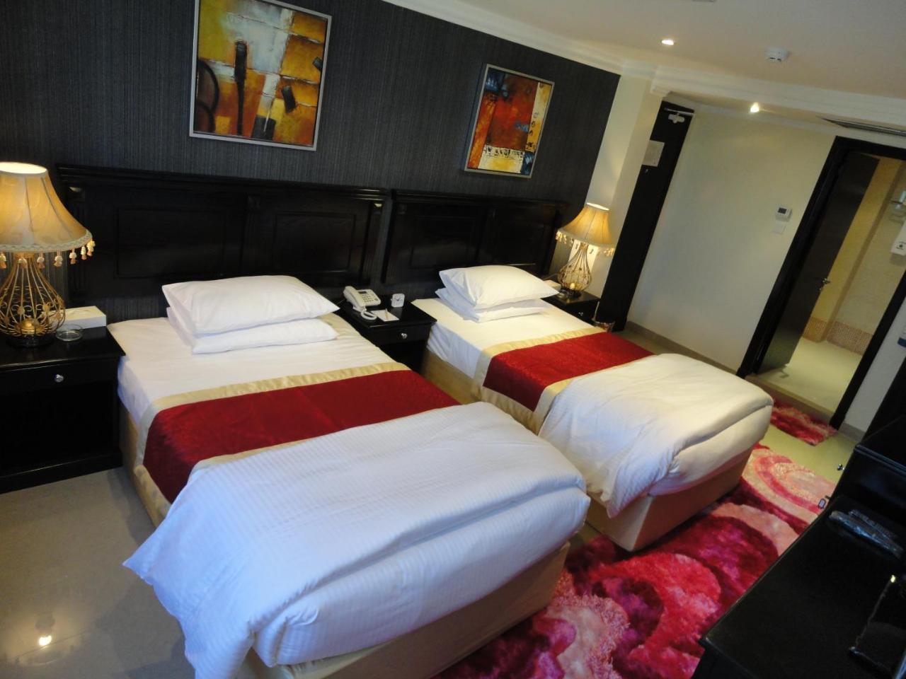 Al Andalus Plaza Hotel Manáma Kültér fotó