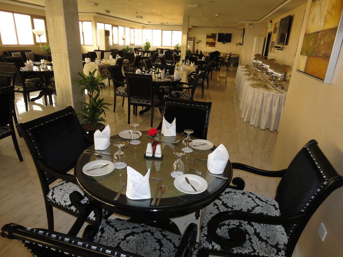 Al Andalus Plaza Hotel Manáma Kültér fotó