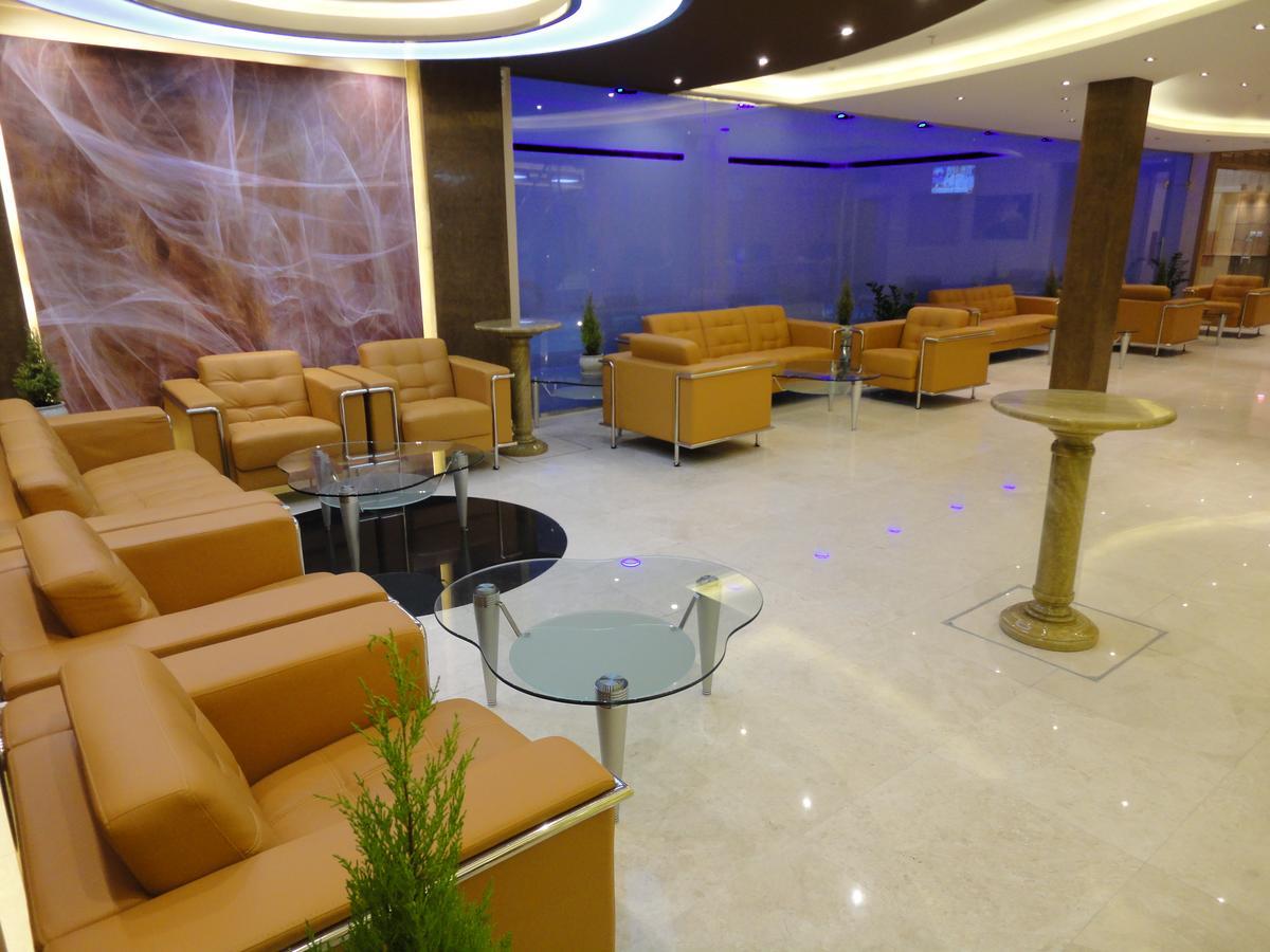 Al Andalus Plaza Hotel Manáma Kültér fotó